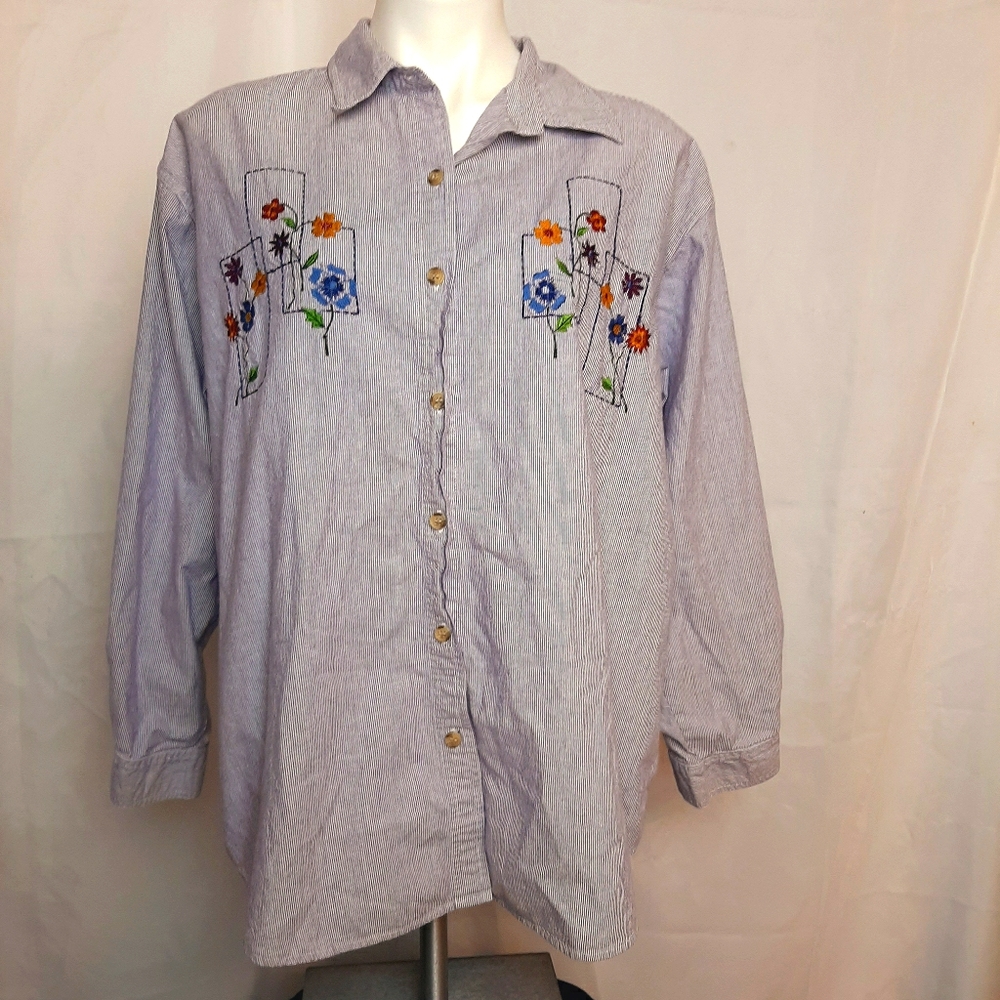Basic editions 22 wide floral button down top